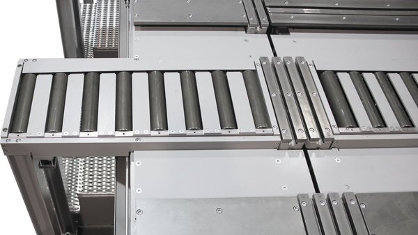 Behringer vertical bandsaw LPS20-160-6 with liftable roller conveyor segments for positioning the material